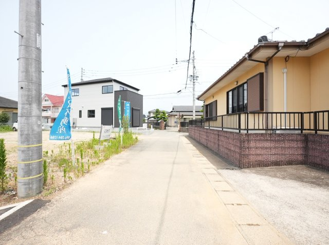 【前面道路含む現地写真】 | よかタウン南区八分字町5期　1号棟