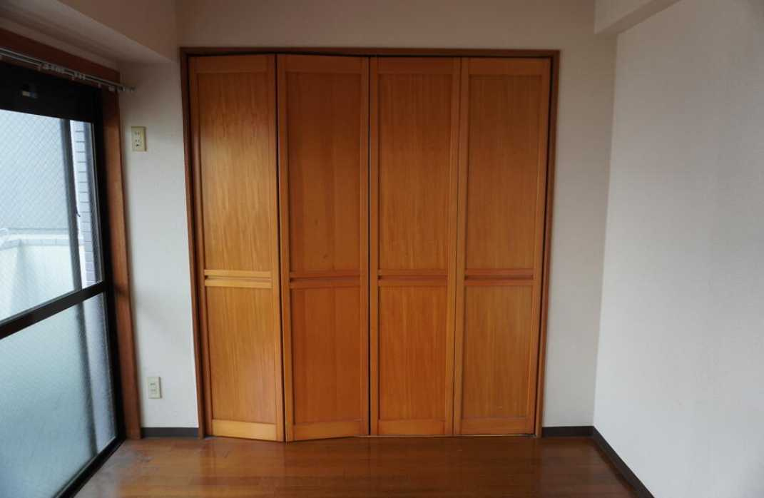 テラスカーム　女性限定　エアコン　システムキッチンの収納