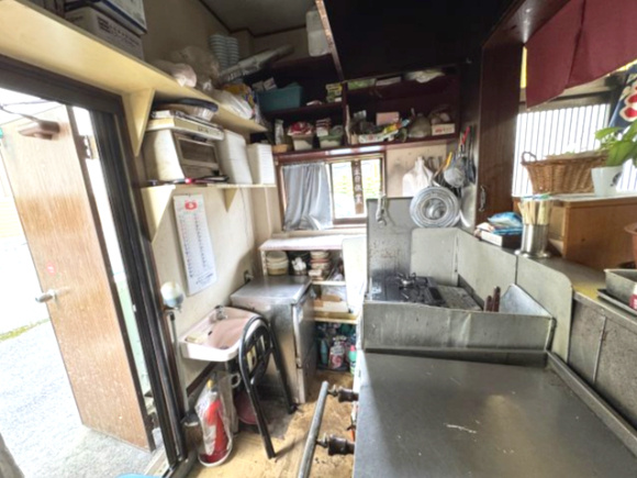 阪南市箱作　売り店舗付き住宅のその他|厨房内