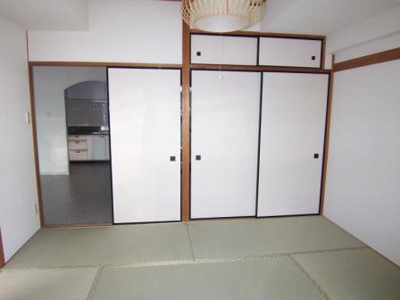 【和室】 | シーズ・レフィネ | ※同建物ほかのお部屋の写真です。