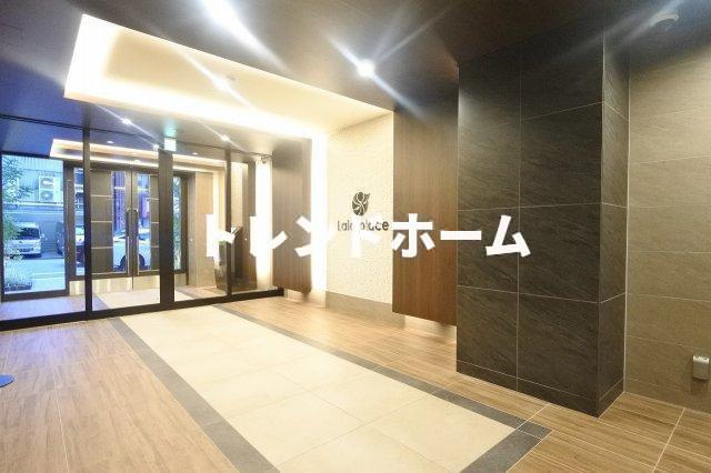 ララプレイス難波メティスのエントランス|選べる家電プランあり！！