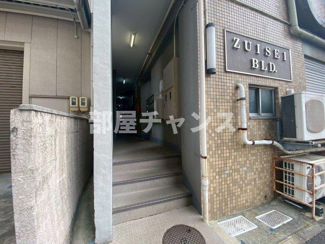 ZUISEI　BLD.のエントランス