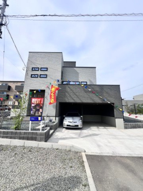 富久山久保田　モデルハウス　ネクスト　戸建ての外観|上質な素材と洗練されたデザインが調和する、現代的な美邸。