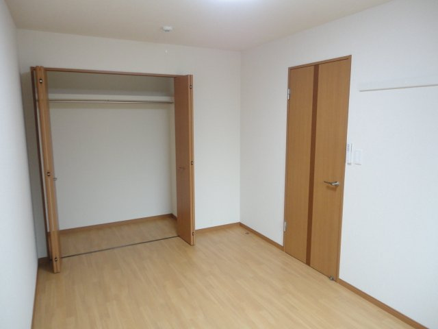 ウィズ・コートの収納|北側洋室クローゼット