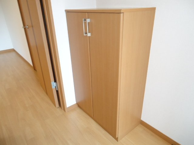 ウィズ・コートの収納|シューズボックス