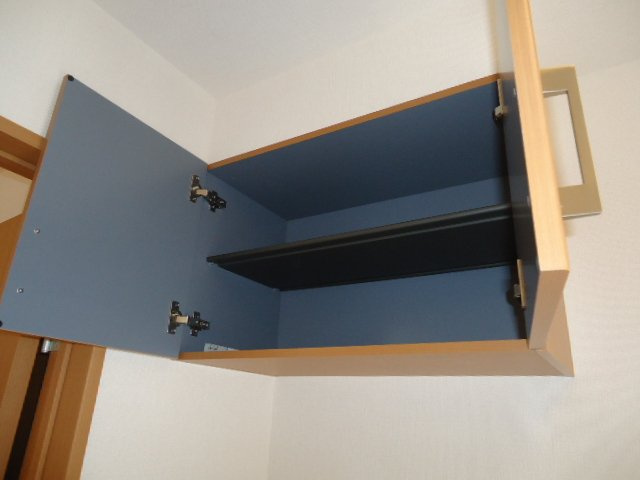 ウィズ・コートの収納|玄関収納吊戸