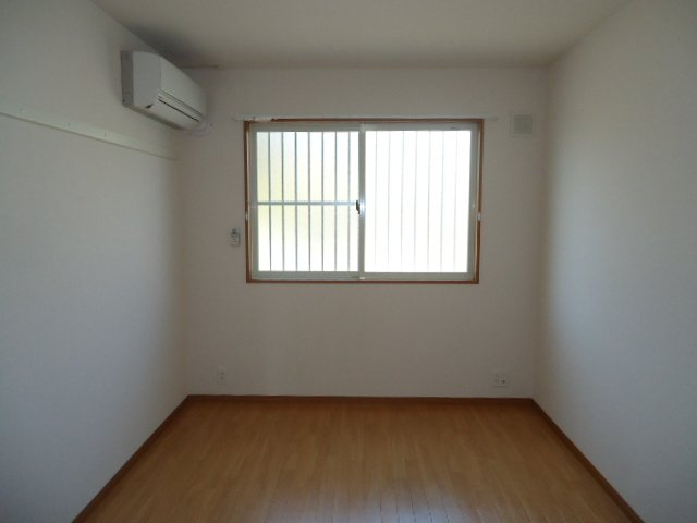 ウィズ・コートの内装|北側洋室