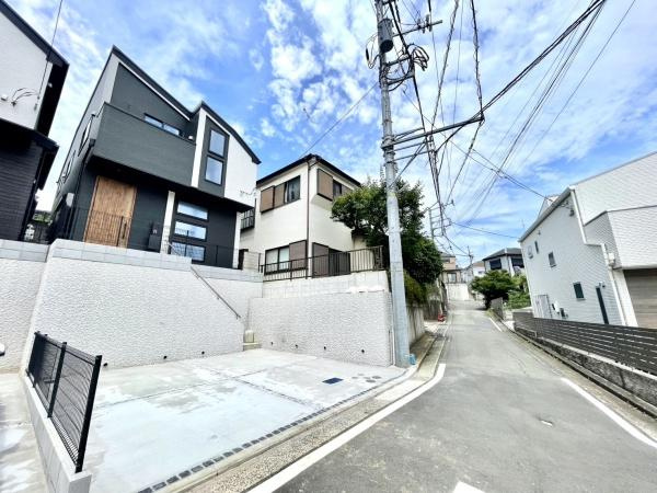 横浜市神奈川区羽沢南３丁目の新築一戸建の前面道路含む現地写真|周辺環境も合わせてご案内させて頂きます！
お気軽にお問い合わせ下さい！