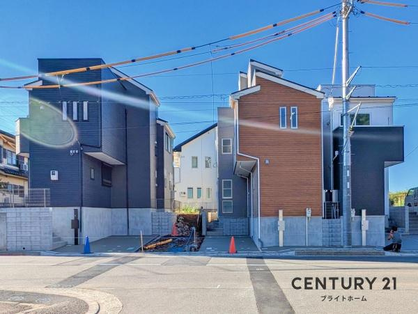 横浜市港北区大倉山６丁目の新築一戸建の外観|いつでもご案内可能です！
お車でご自宅まで送迎承ります。