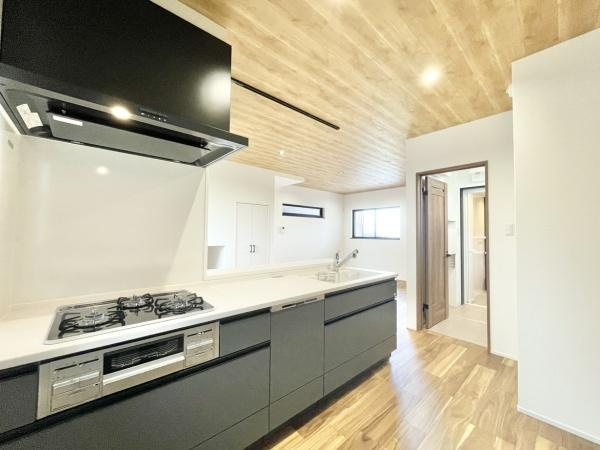 【その他】 | 建築プラン例【キッチン】
誰もが料理のお手伝いをしやすいカウンターキッチンスタイルですよ＾＾