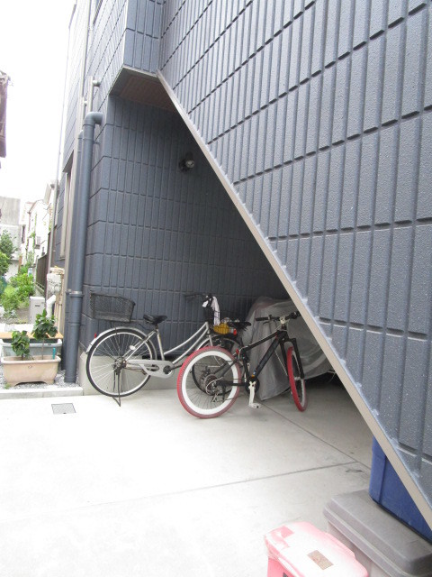 メゾンブルーのその他共用部分|★自転車駐輪場★