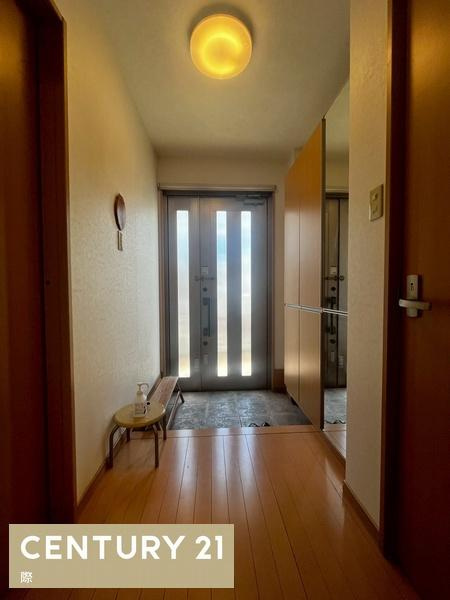 和歌山市園部　中古戸建の玄関