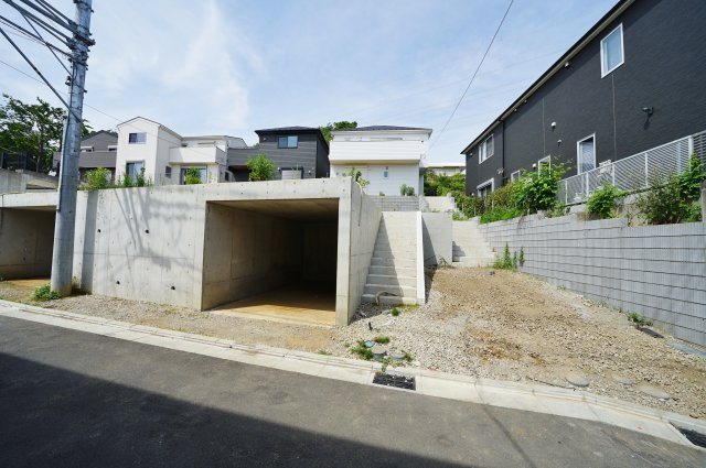 【横浜市旭区川井本町13-1全2棟新築戸建て】★仲介手数料無料★（川井小学校・都岡中学校）の外観