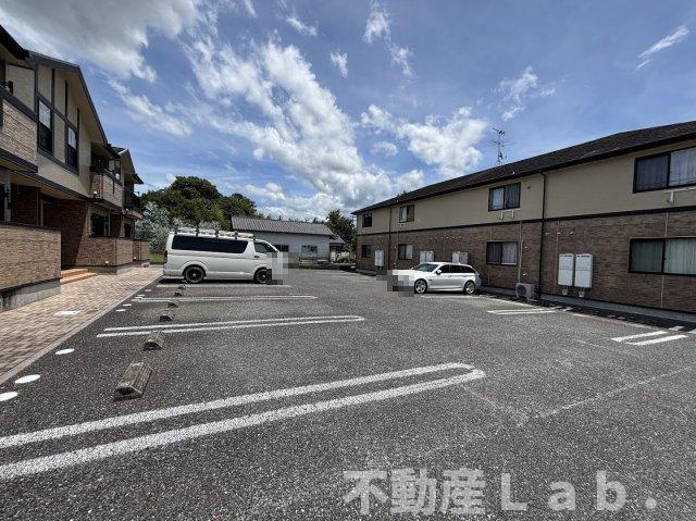 プロスパー・Ⅱの駐車場