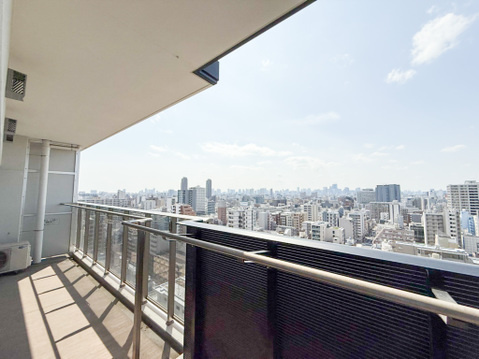 プラウドタワー亀戸クロスゲートタワー棟のバルコニー