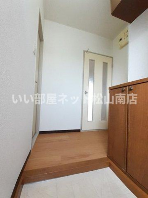 【玄関】 | アヴェニールＦ