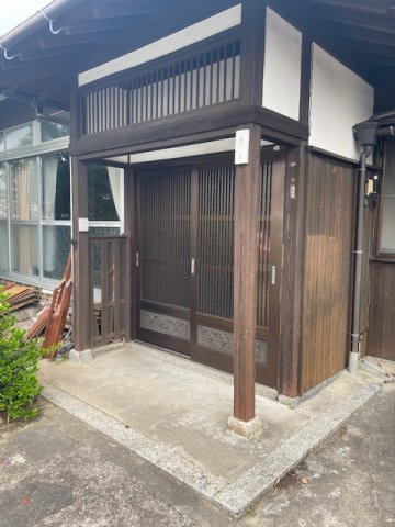 浜崎　売家の玄関