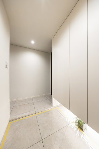 神楽坂パークハウスの玄関