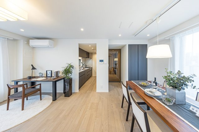 神楽坂パークハウスの居間・リビング