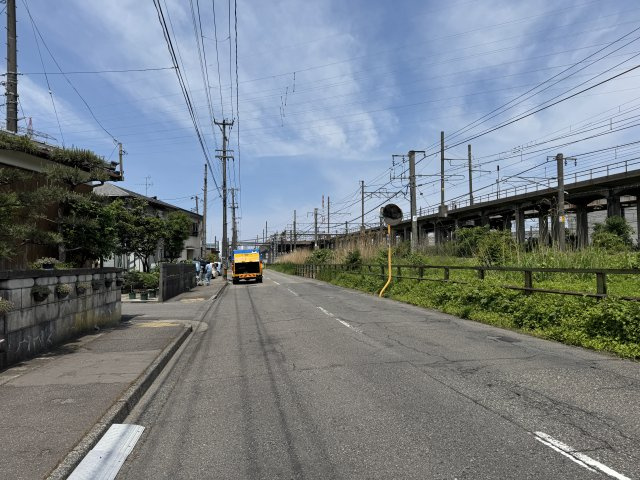 東区江南6丁目　売地の前面道路含む現地写真