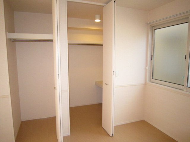 熊本市南区田迎２丁目のアパートの収納