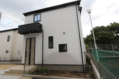 【外観】 | 【GRAFARE】芝久保町19期　全17区画 | 全17棟の大型分譲地♪長期優良住宅＋ZEH水準仕様♪子育てグリーン住宅支援事業の対象物件で国からの助成金が下ります！

