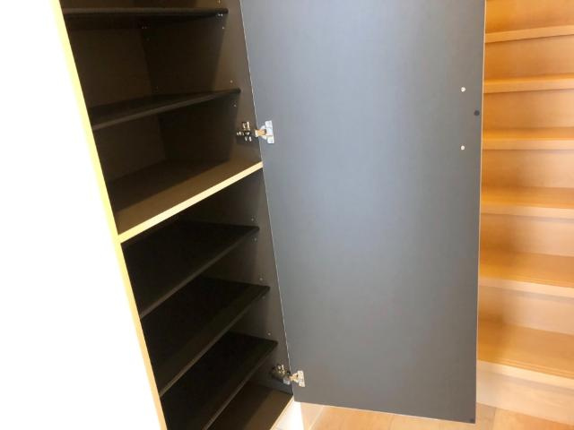 アラ・ミゾンの玄関|下駄箱（イメージ）