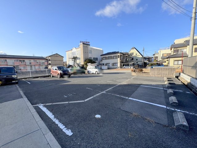 ウィルモア東宝の駐車場