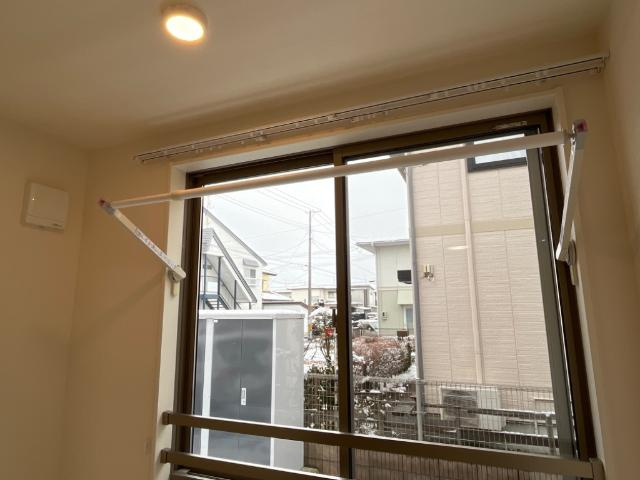 アラ・ミゾンのその他|室内物干し（イメージ）