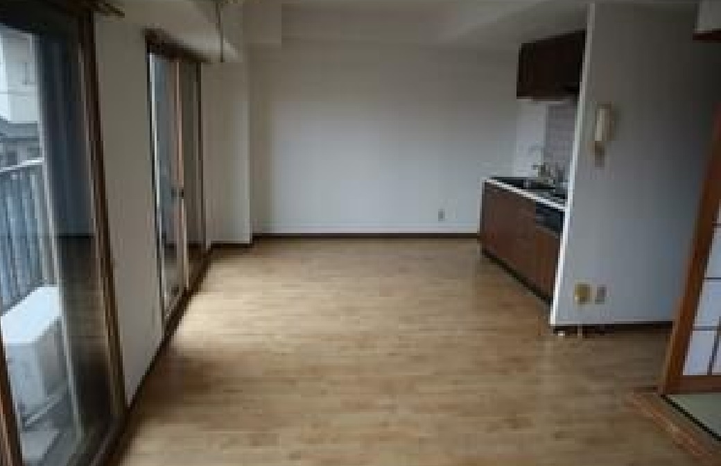 売マンション　小山市城東の居間・リビング