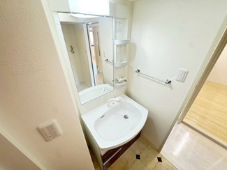 【独立洗面台】 | ロフティ少路