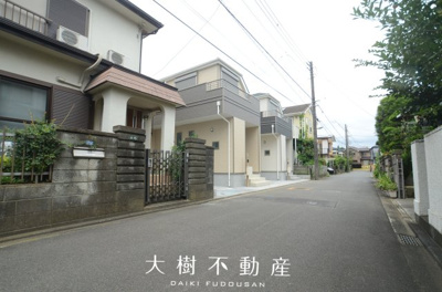 【前面道路含む現地写真】 | 綾瀬市上土棚北2丁目 新築戸建て 全2棟【仲介手数料無料】