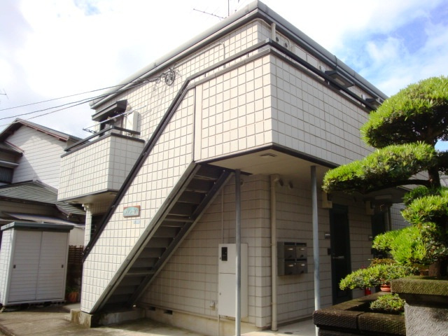 メゾン勇の外観