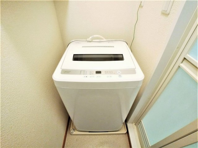 レオパレスアーバンコート東大沢の設備|洗濯機