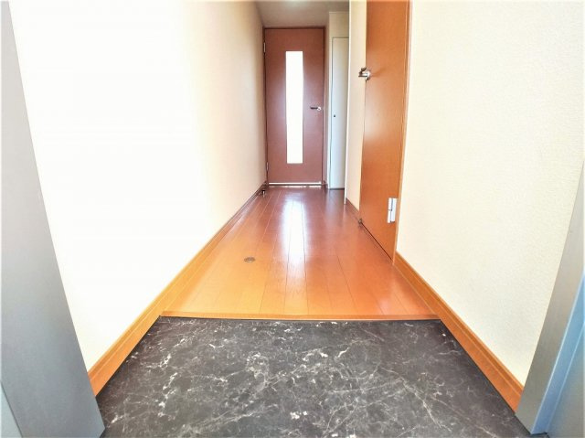 レオパレスアーバンコート東大沢の玄関