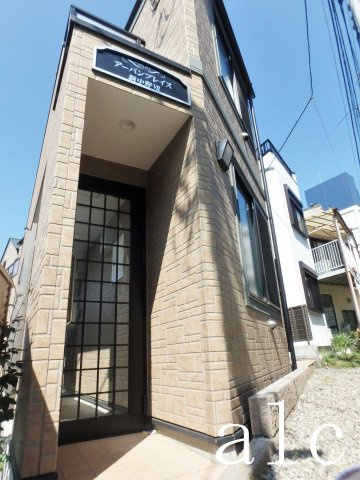 アーバンプレイス新中野Ⅶのエントランス