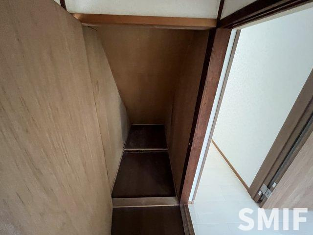 尼崎市西昆陽３丁目の一戸建ての内装|内装もきれいです