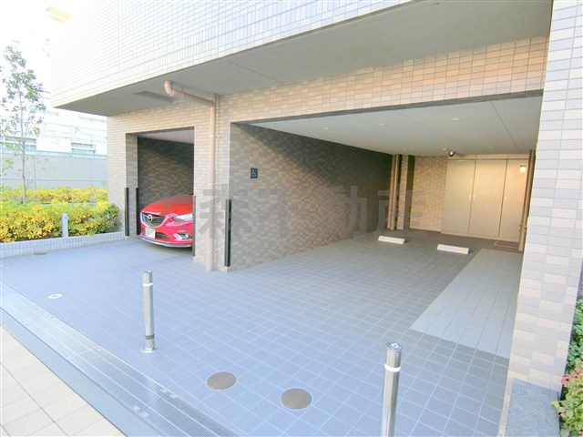 ルーブル大森西の駐車場