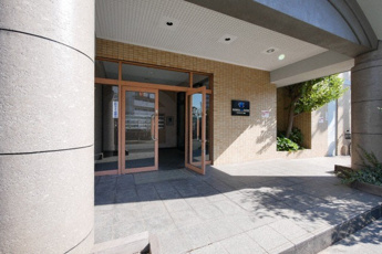 【エントランス】