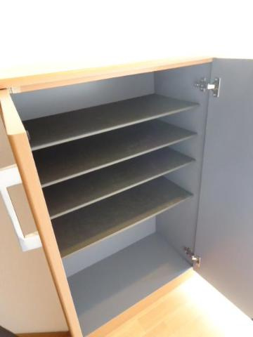 モンシェリーの収納|下駄箱（下段）