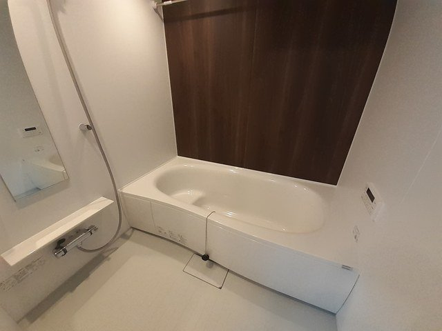 サニーレジデンスⅢの浴室