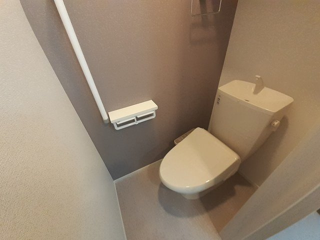 サニーレジデンスⅢのトイレ