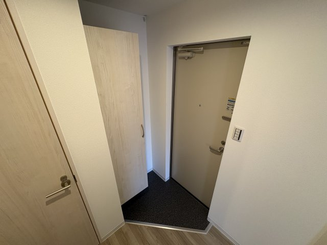 ジーメゾン飾磨恵美酒の玄関