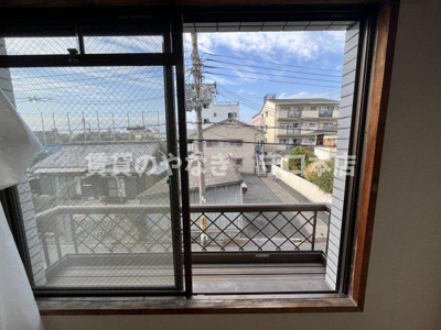 【設備】 | 豊二ハイツ | 和室の窓です