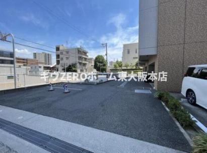 アリヴィオ夕陽ヶ丘の駐車場