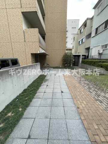 アリヴィオ夕陽ヶ丘のロビー