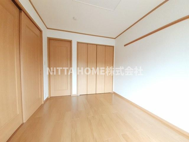 サンライズ福田Ｂの居間・リビング|独立した６帖の洋室が２部屋あります◇