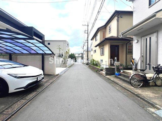 【前面道路含む現地写真】 | まずは内覧にいらして、新生活をイメージしてみませんか♪

