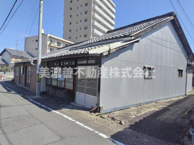 ６５０６１　岐阜市早田町土地の外観