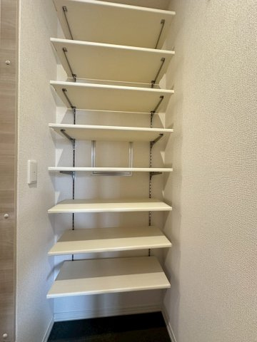 クラシスト千里丘上の収納